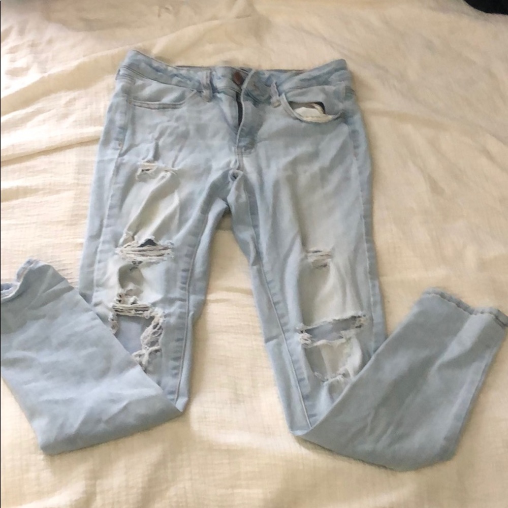 Light denim distressed jeggings
